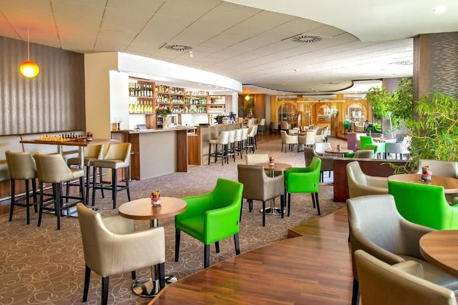 Cosmopolitan Bobycentrum – Czech Leading Hotels