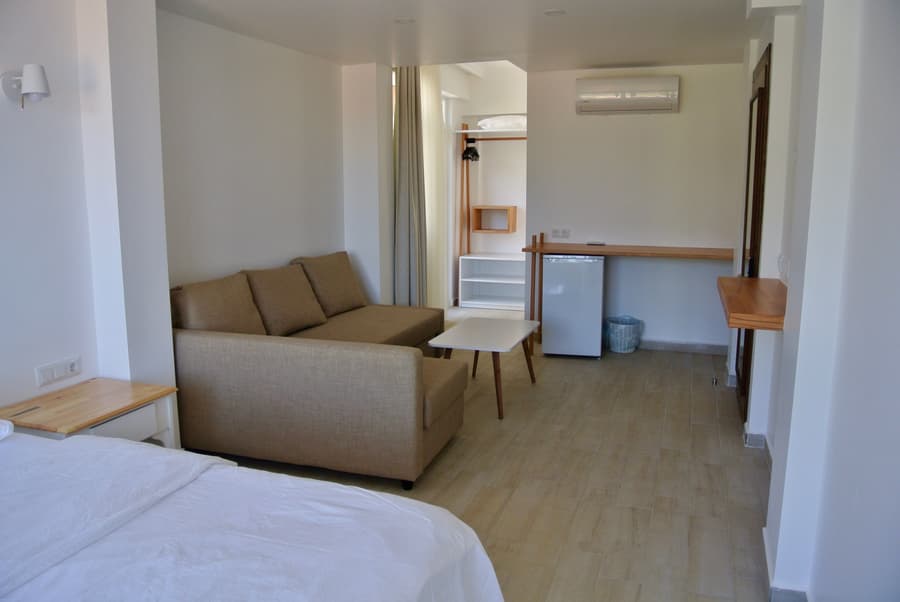 Hideaway Hotel
