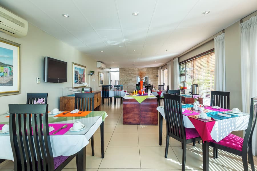 Signal Hill Lodge