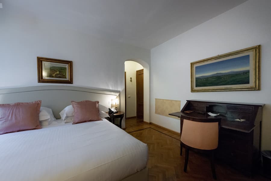Villa Scacciapensieri Boutique Hotel