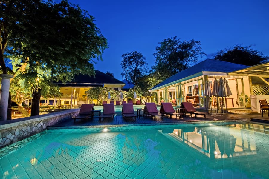 Baan Bayan Beach Hotel
