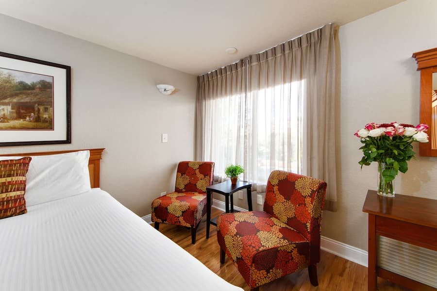 Stratford Inn
