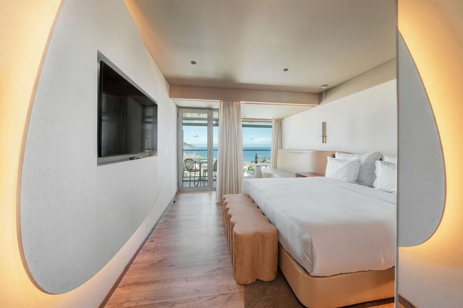 The Views Baia - Adults Only
