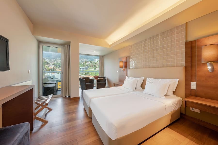 The Views Baia - Adults Only