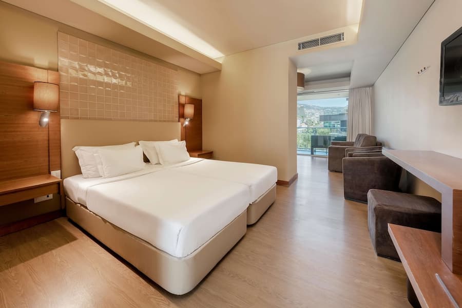 The Views Baia - Adults Only