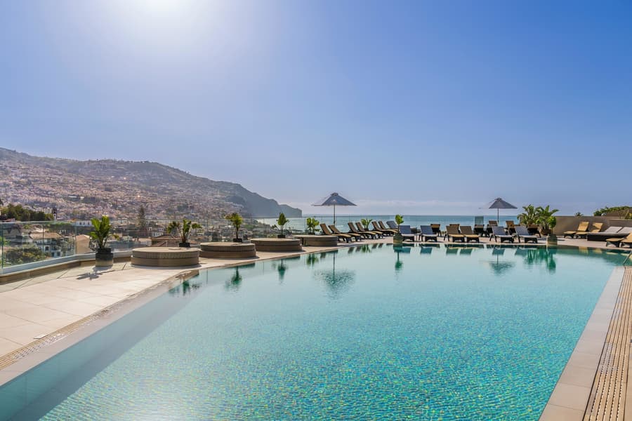 The Views Baia - Adults Only