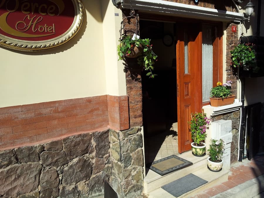 Berce Hotel