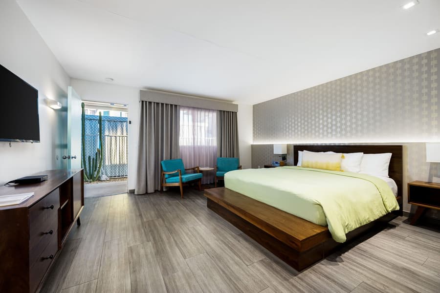 The Skylark a Palm Springs Hotel