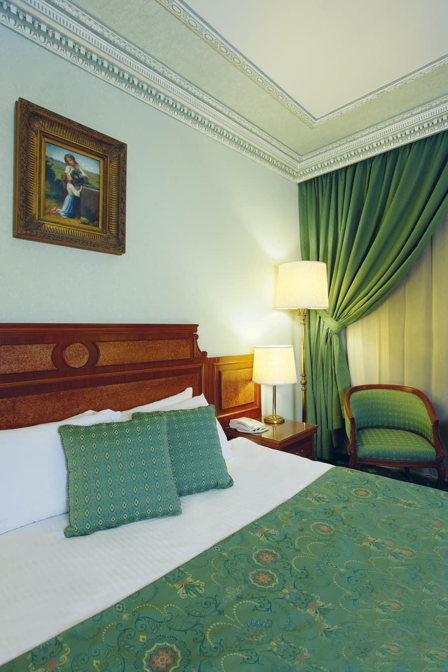 Serenada Golden Palace - Boutique Hotel