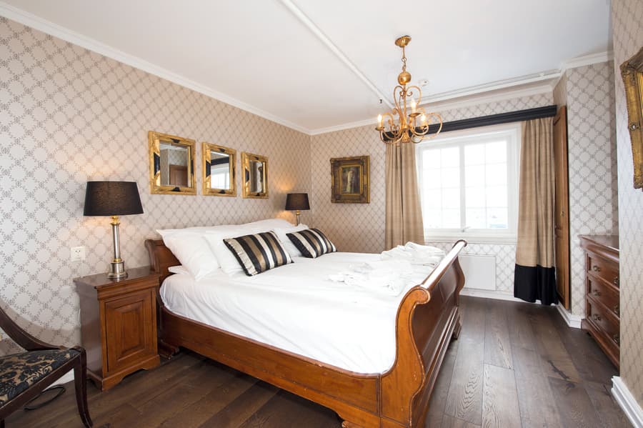 Dr. Holms Hotel