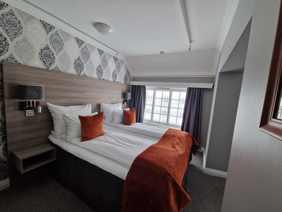 Dr. Holms Hotel