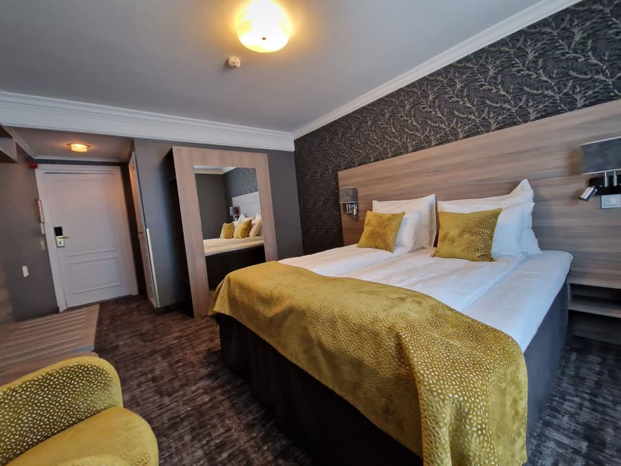 Dr. Holms Hotel