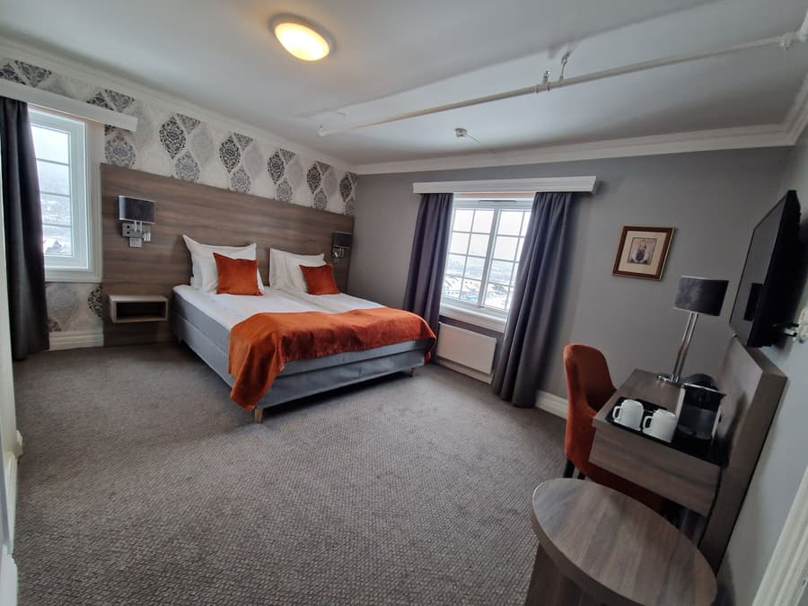 Dr. Holms Hotel