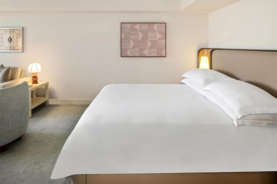 Ka Laʻi Waikiki Beach, LXR Hotels & Resorts