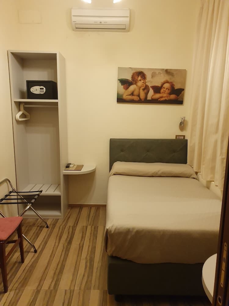 Hotel Ester