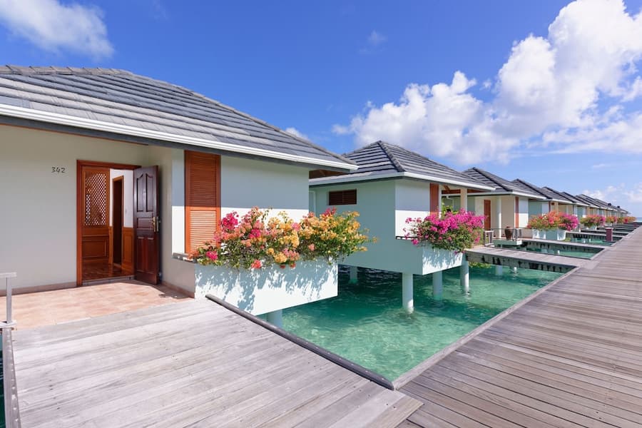 Villa Park Sun Island Resort