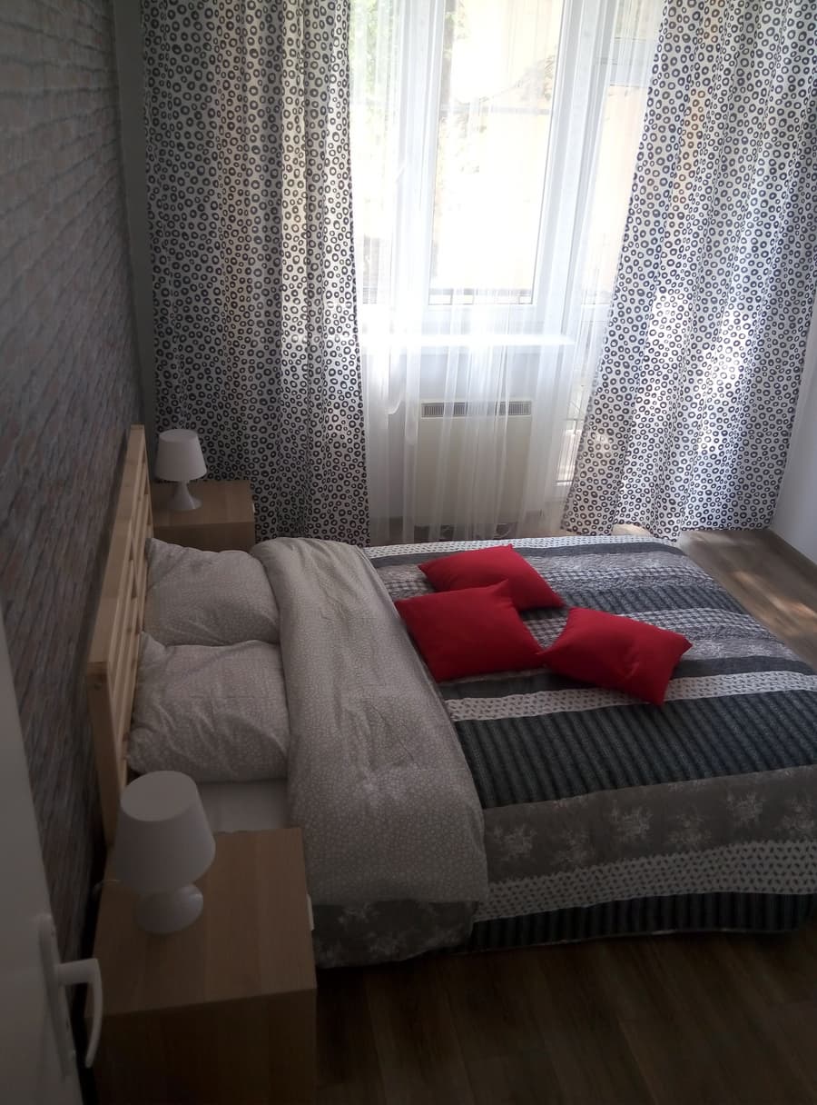 Lorf Hostel&Apartments