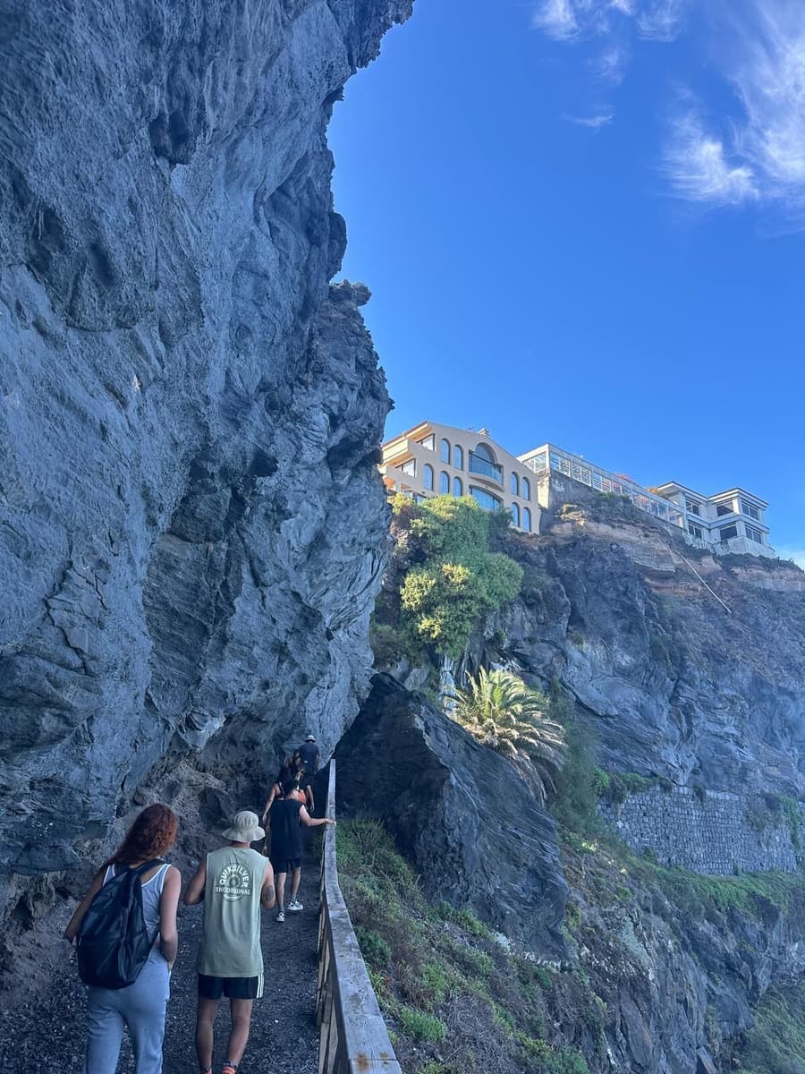 Puerto Nest Hostel