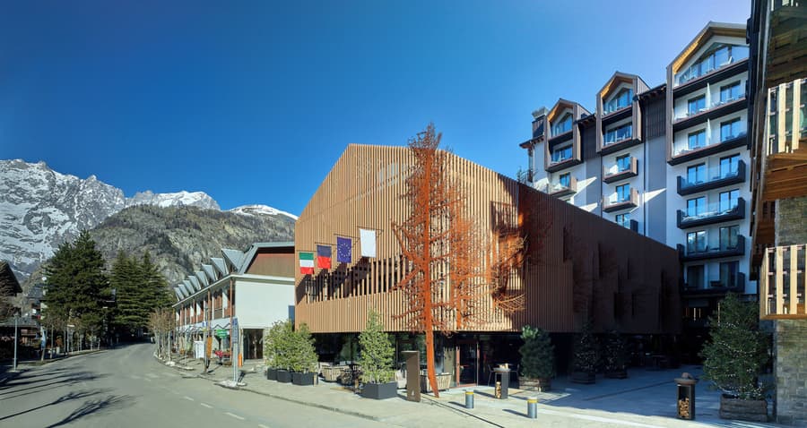 Le Massif Hotel & Lodge Courmayeur  - The Leading Hotels of the World