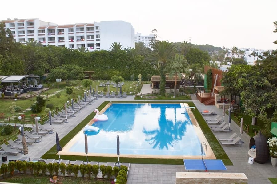 Mabrouk Hotel And Suites