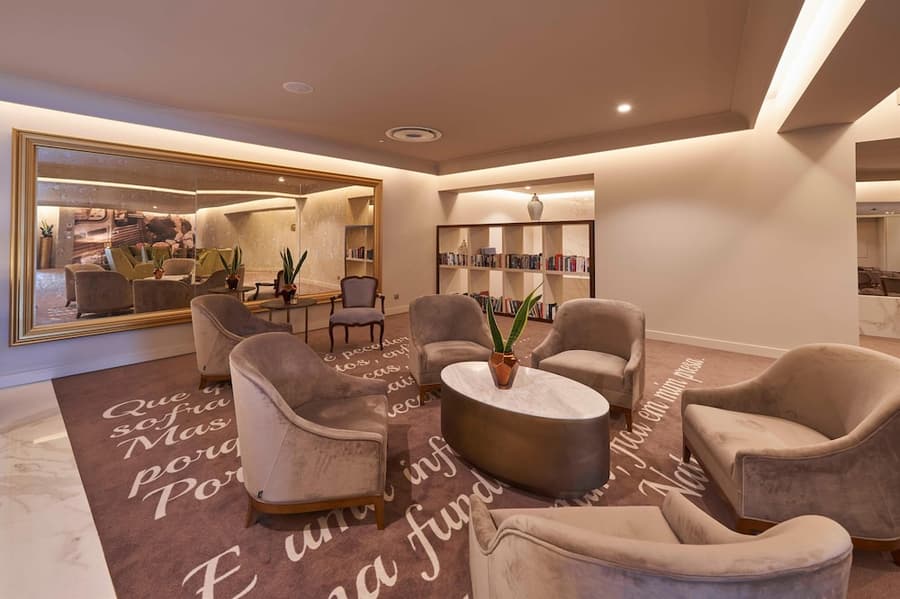 Savoy Palace - The Leading Hotels of the World - Savoy Signature