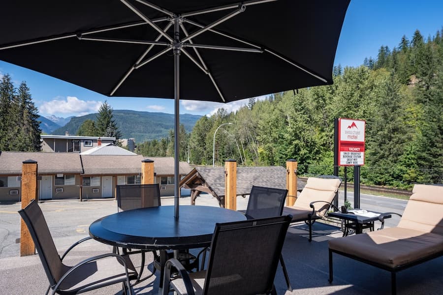 Swiss Chalet Motel
