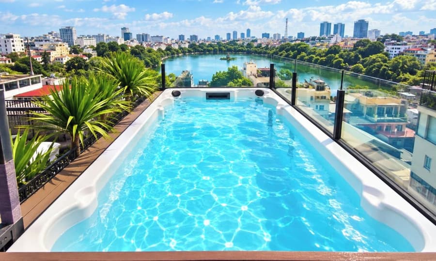 Lucien Hanoi Lakeside Hotel & Rooftop