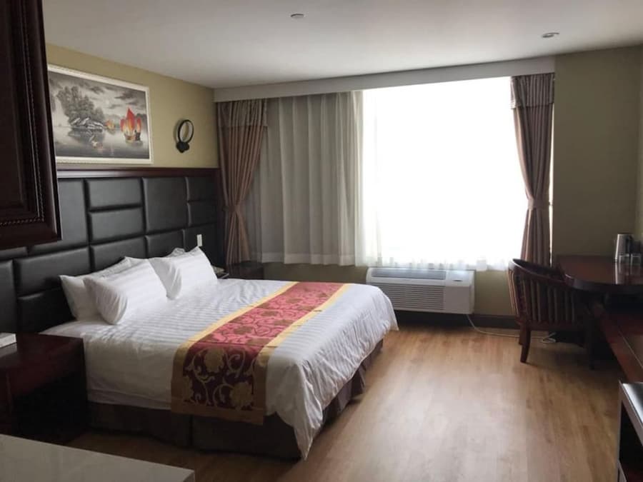 Queens Hotel