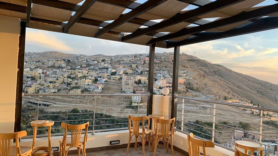 Shaqilath Hotel