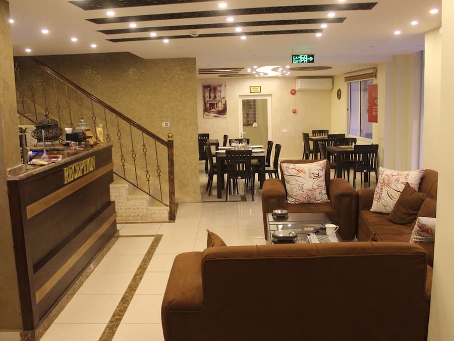 Shaqilath Hotel