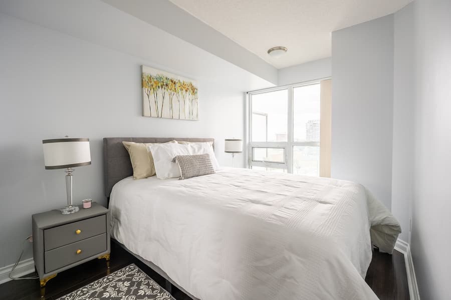 Yonge Street Downtown Toronto Condos