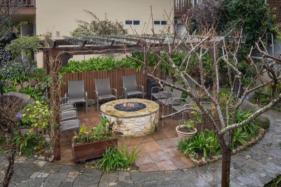 Vendange Carmel Inn & Suites