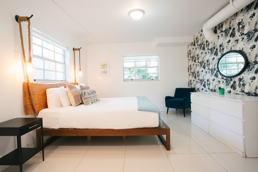 Miami River Inn By Renzzi