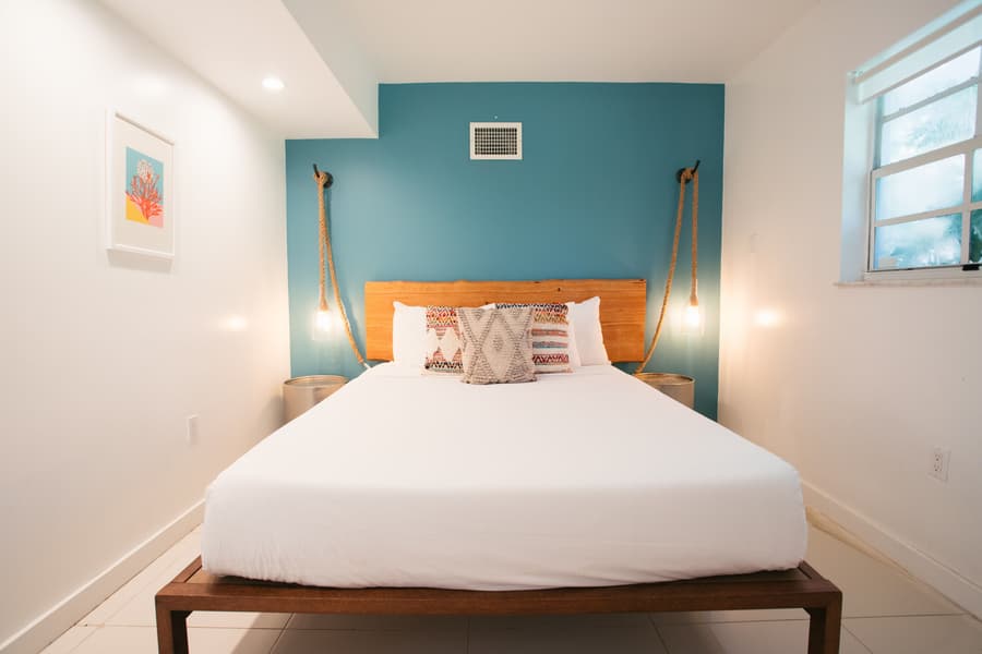 Miami River Inn By Renzzi