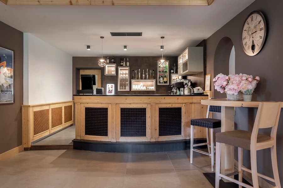 X Alp Hotel