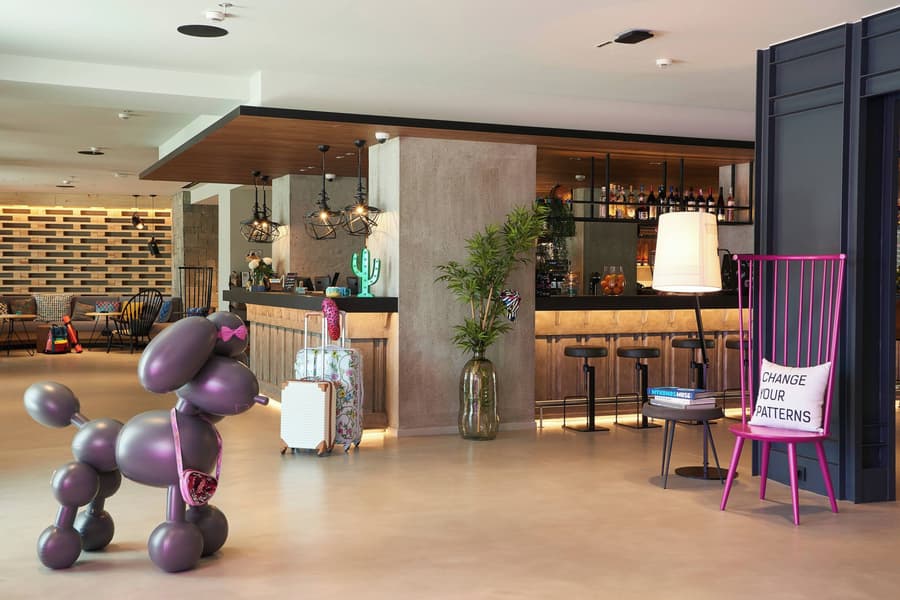 Moxy Patra Marina