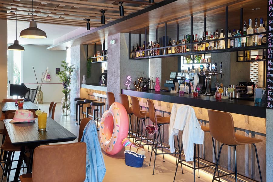 Moxy Patra Marina