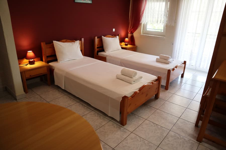 Delphin Rooms Sivota