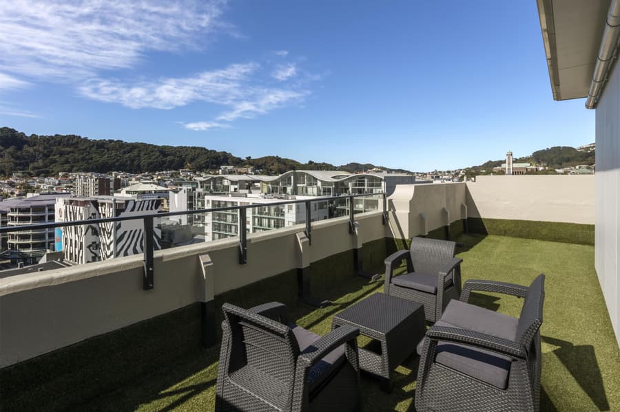 Oaks Wellington Hotel