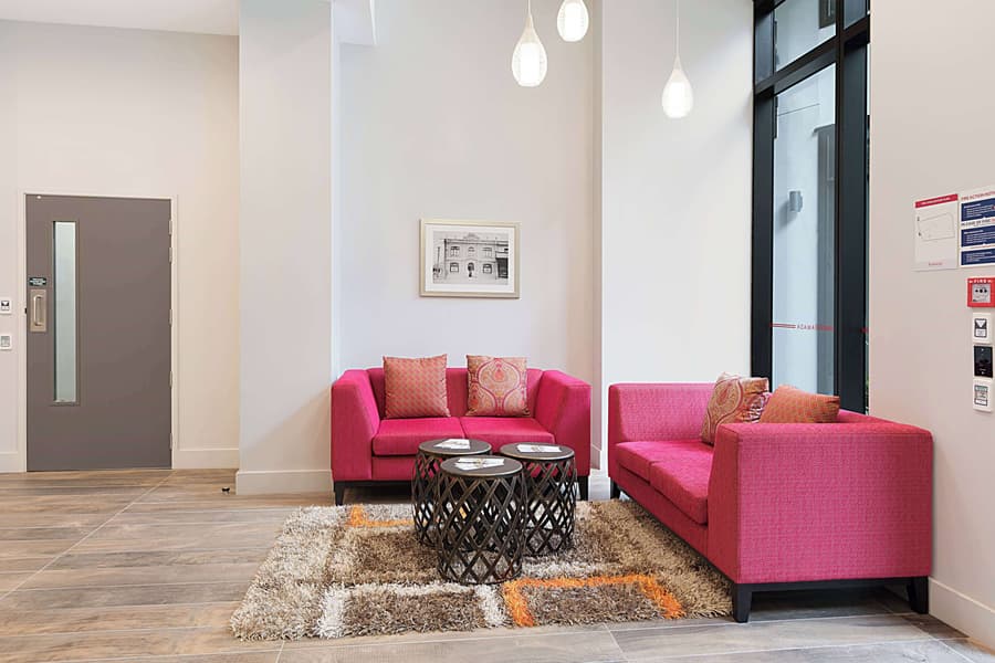 Ramada Suites By Wyndham Victoria Street West