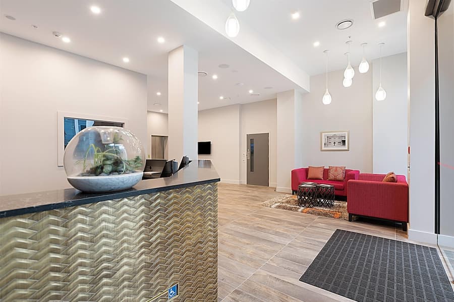 Ramada Suites By Wyndham Victoria Street West