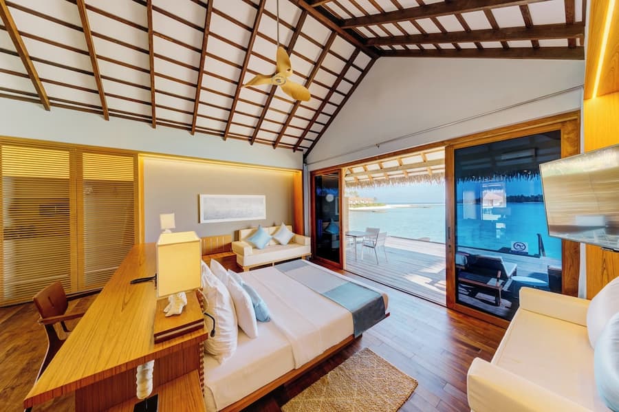 Cinnamon Velifushi Maldives