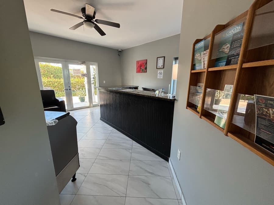 Grace Bay Suites