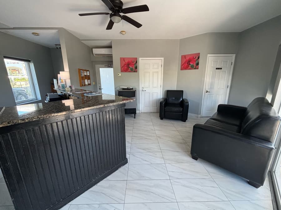 Grace Bay Suites