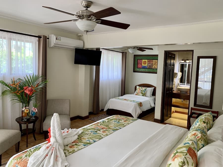 Hotel Playa Espadilla y Gardens