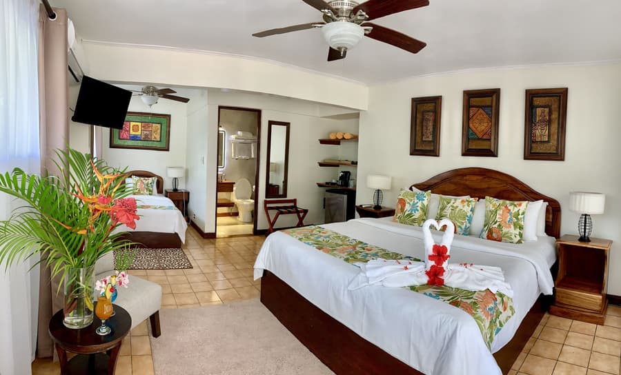 Hotel Playa Espadilla y Gardens