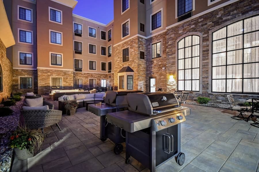 Staybridge Suites Holland by IHG