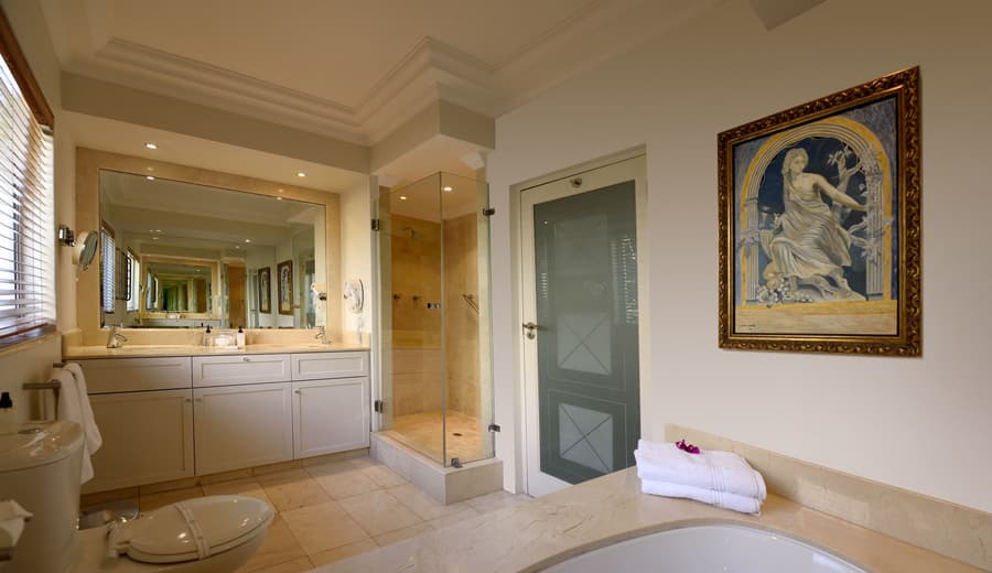 The Clarendon - Bantry Bay