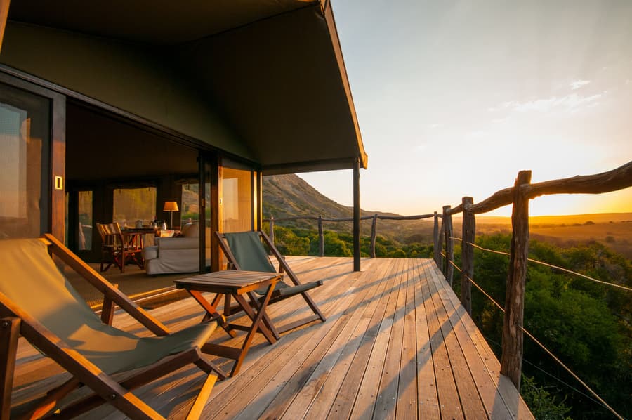 HillsNek Safari Camp - Amakhala Game Reserve