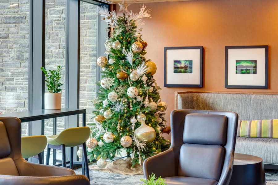 Peaks Hotel & Suites